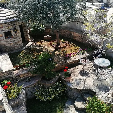 Montepozzo With Private Garden Lägenhet Rovinj